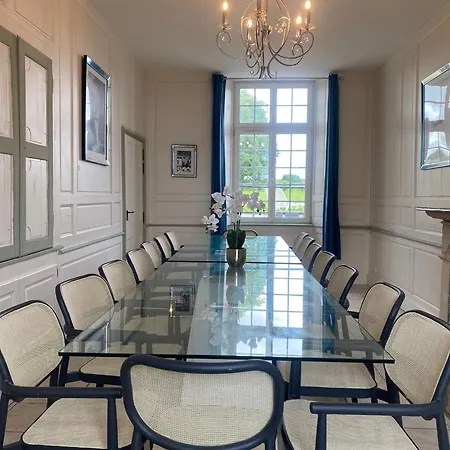 Villa The Chateau 45pers, 30min From Sea *